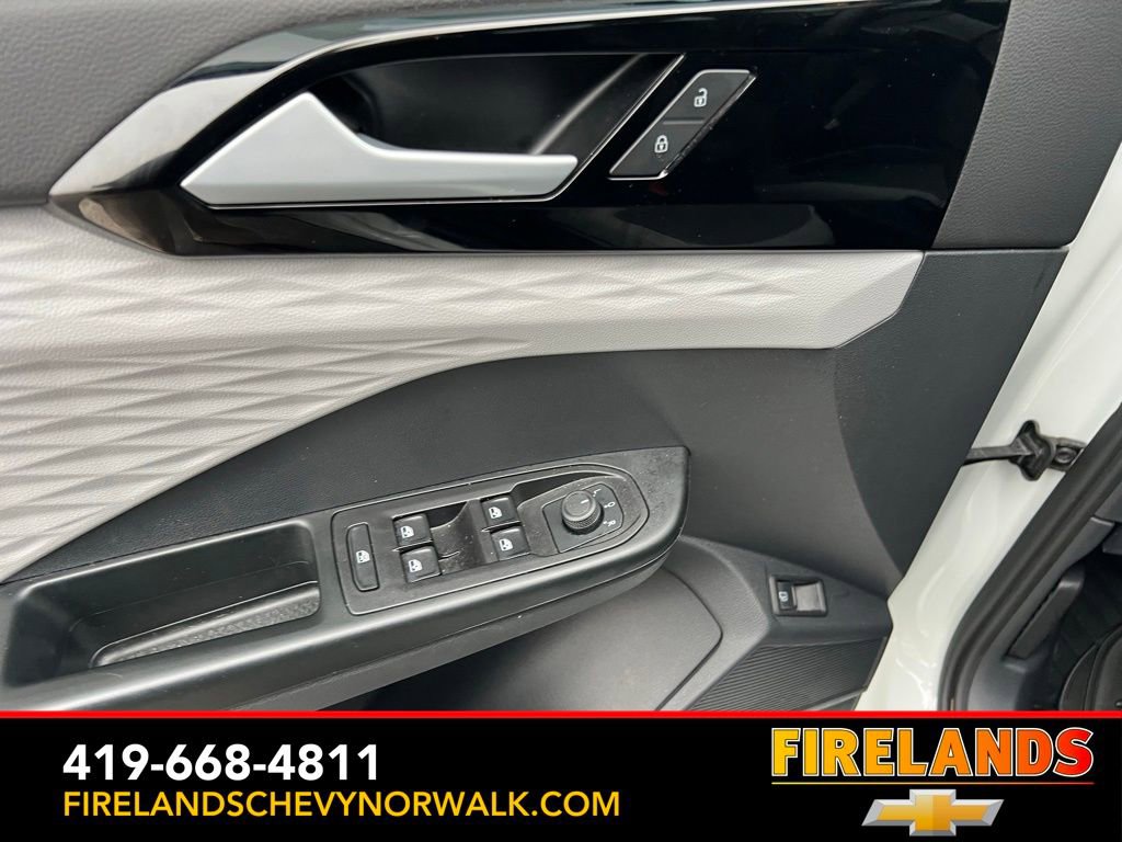 Used 2024 Volkswagen Taos S image 23