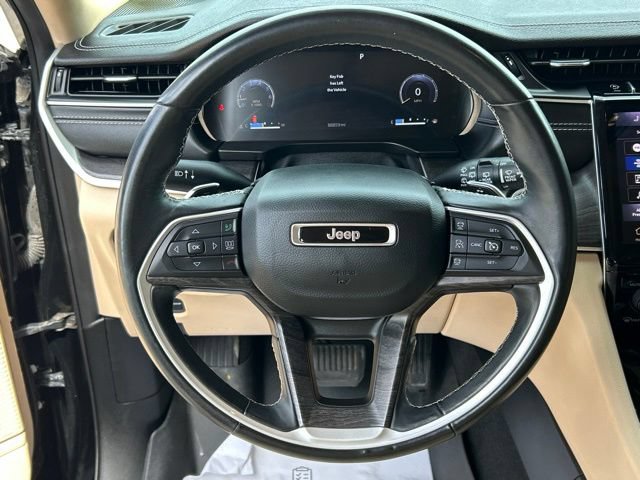 Used 2022 Jeep Grand Cherokee Limited AWD/4WD image 45