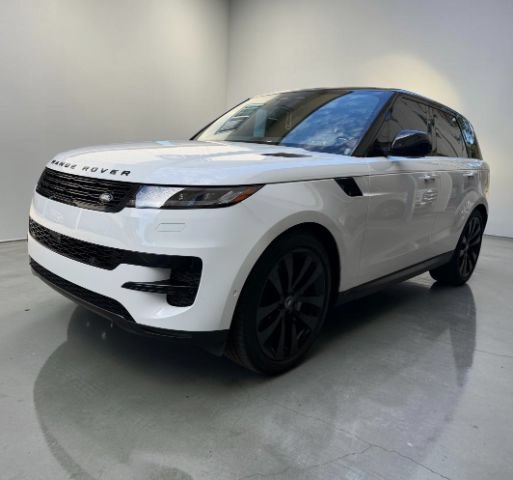 Used 2025 Land Rover Range Rover Sport SE AWD/4WD image 2