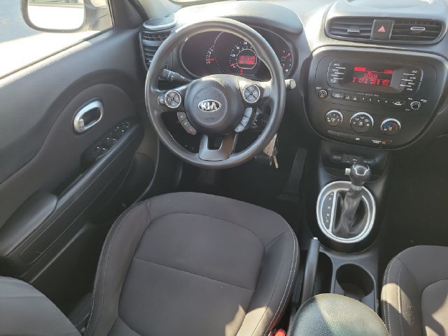 Used 2015 Kia Soul FWD image 13