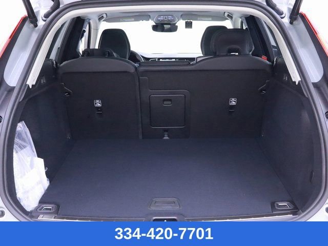 New 2025 Volvo XC60 B5 Plus w/ Protection Package Premier image 27