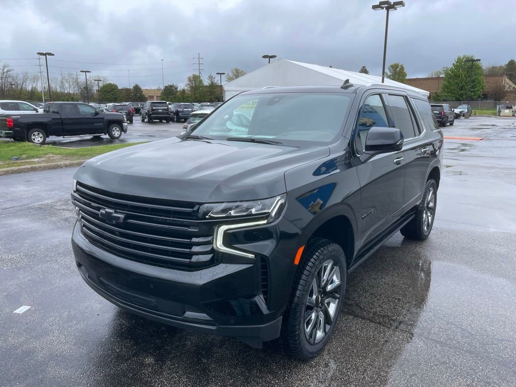 Used 2021 Chevrolet Tahoe High Country w/ Premium Package AWD/4WD image 3