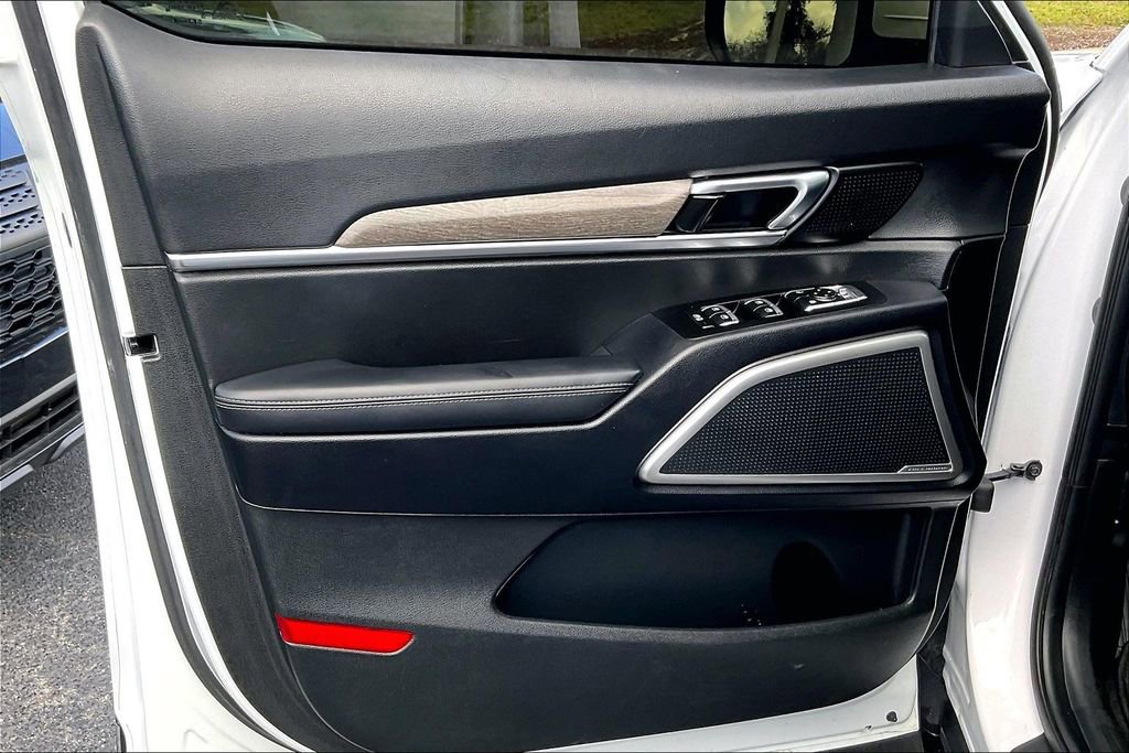 Used 2022 Kia Telluride EX w/ EX Premium Package image 2