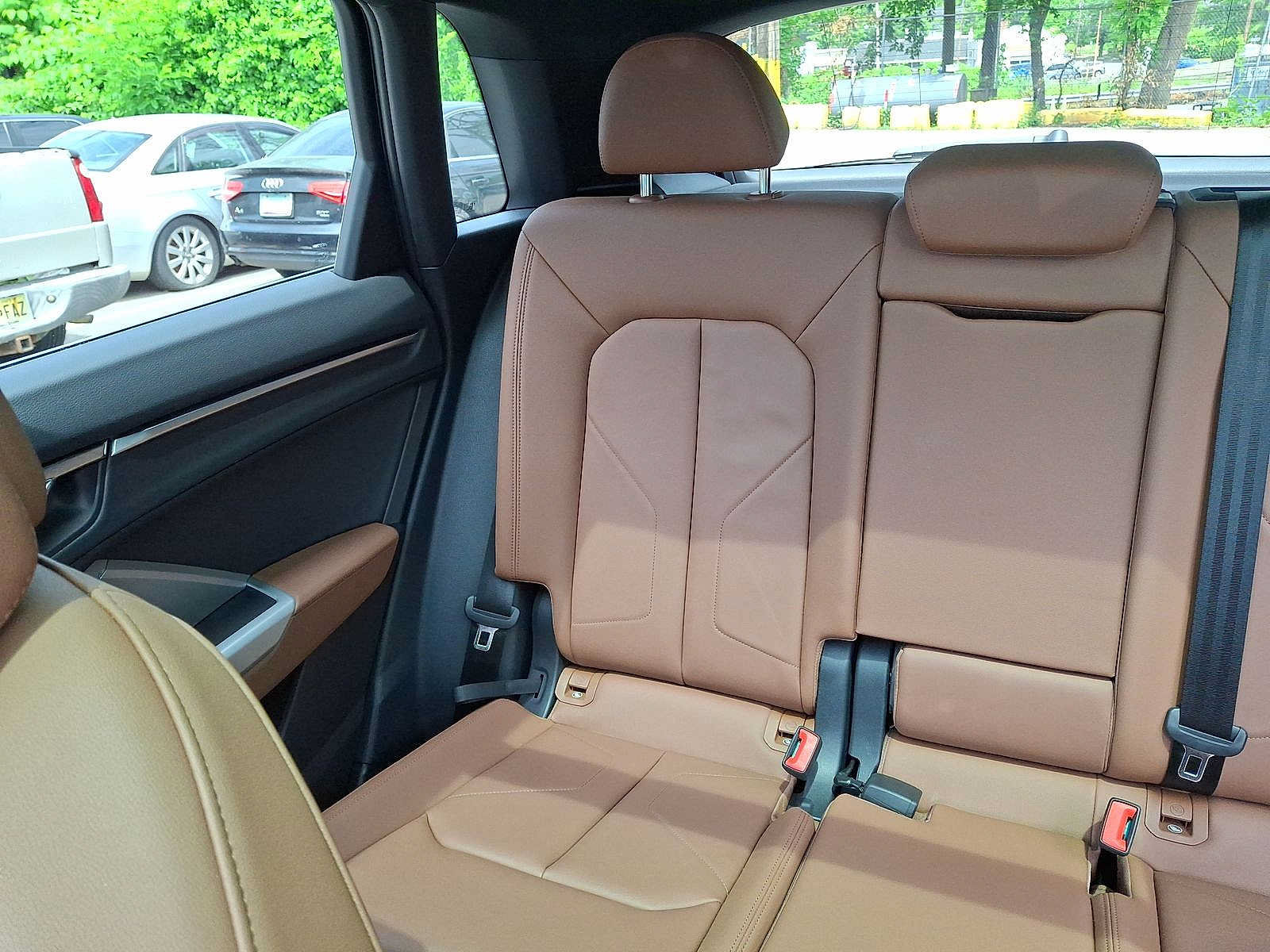 Certified 2023 Audi Q3 2.0T Premium w/ Convenience Package AWD/4WD image 10