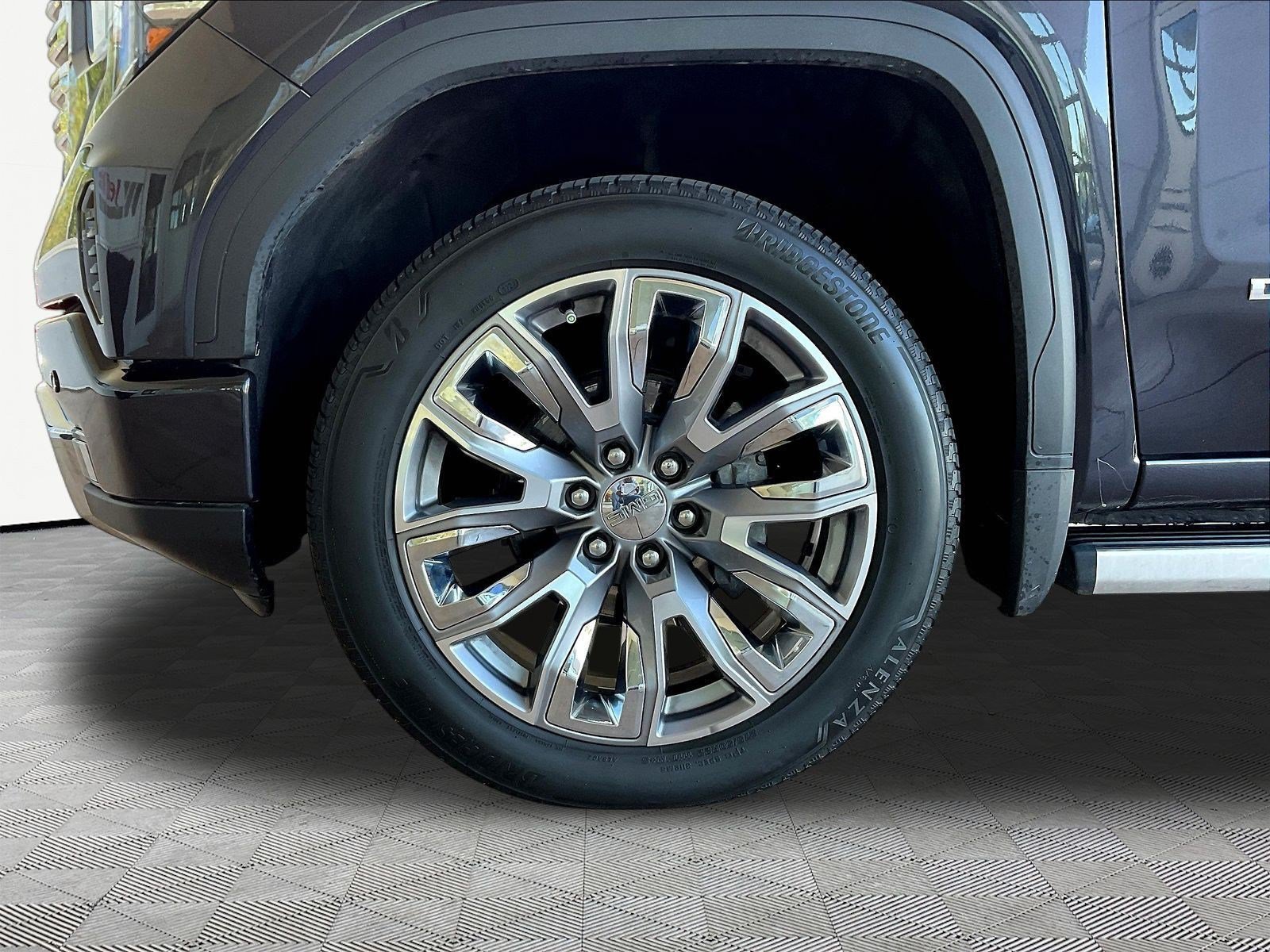 Used 2024 GMC Sierra 1500 Denali w/ Denali Reserve Package AWD/4WD image 33