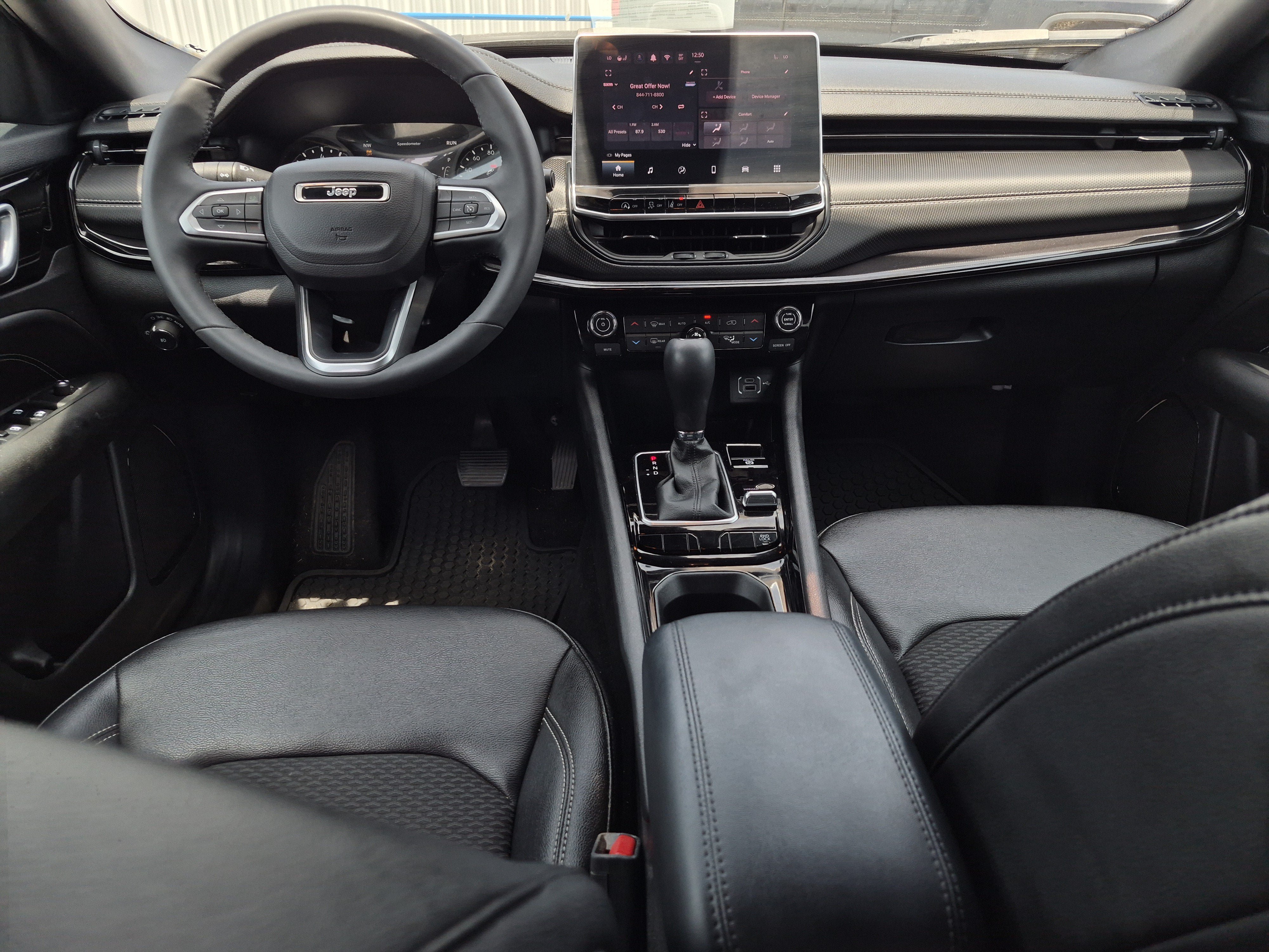 Used 2024 Jeep Compass Latitude w/ Convenience Group AWD/4WD image 16
