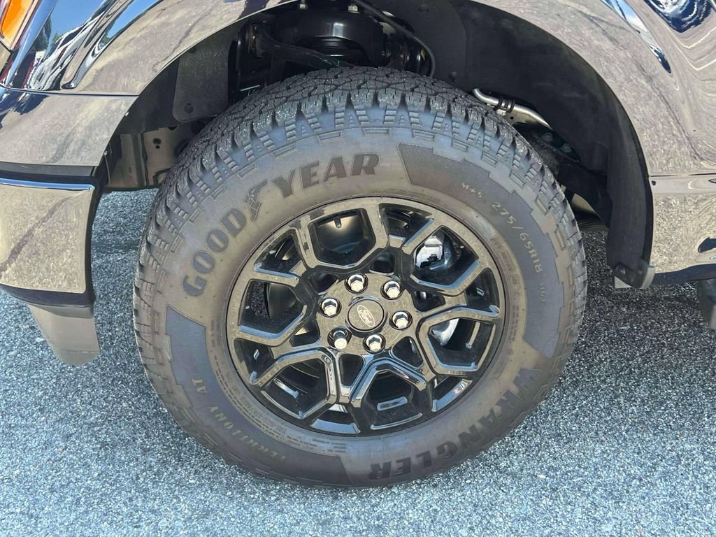 Used 2025 Ford F150 XLT w/ Equipment Group 301A Standard AWD/4WD image 9