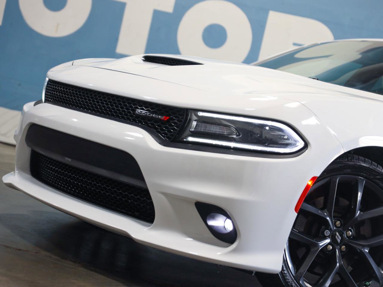 Used 2019 Dodge Charger R/T w/ Blacktop Package RWD image 20