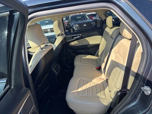Certified 2024 Ford Edge SEL w/ Convenience Package AWD/4WD image 12