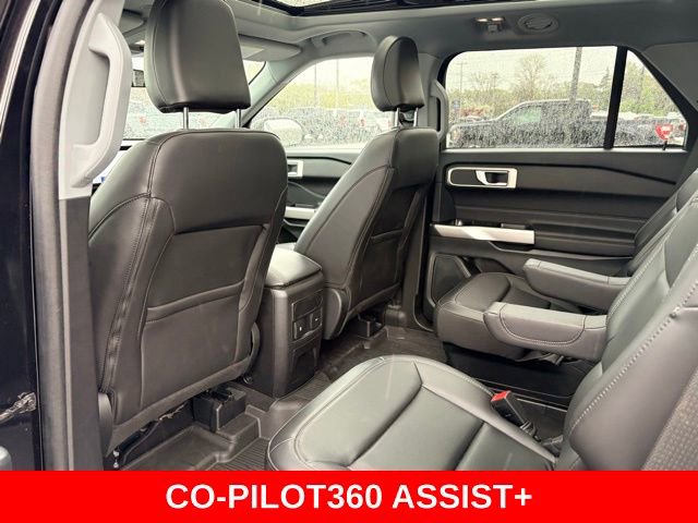 Used 2023 Ford Explorer XLT w/ Equipment Group 202A AWD/4WD image 22