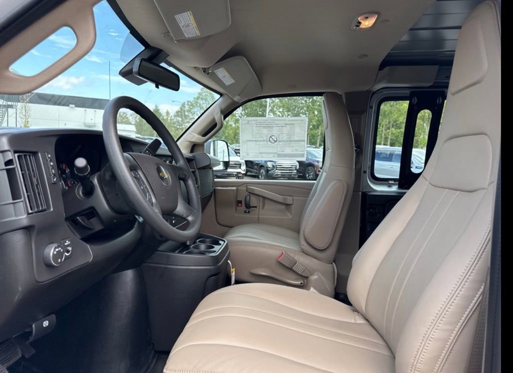 New 2025 Chevrolet Express 2500 w/ Driver Convenience Package RWD image 9