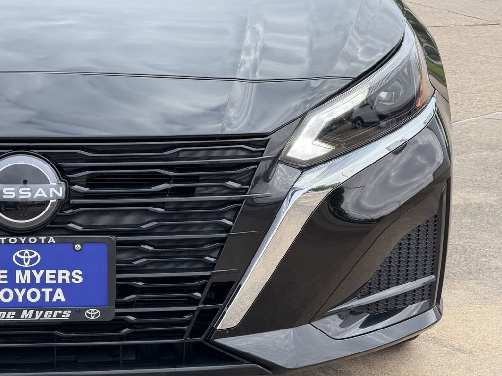 Used 2025 Nissan Altima 2.5 SV FWD image 4