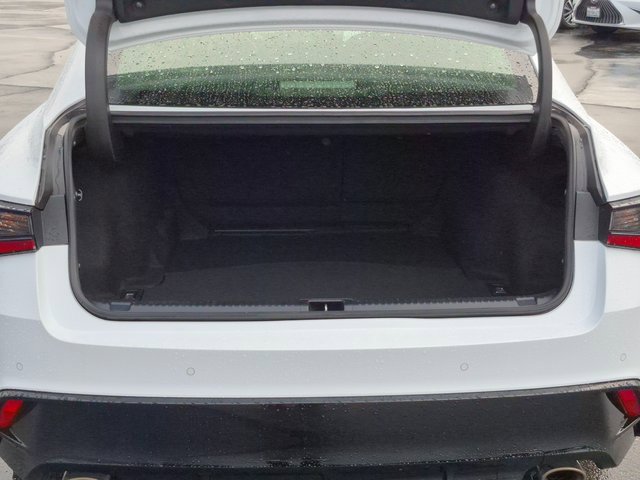 Used 2022 Lexus IS 350 F Sport image 6