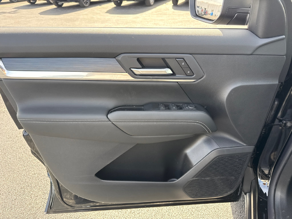 New 2027 GMC Terrain Elevation w/ Black Edition FWD image 15