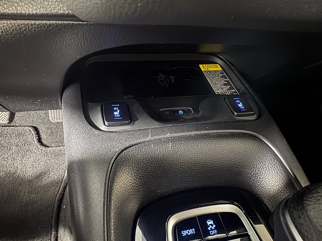 Used 2022 Toyota Corolla XSE image 24