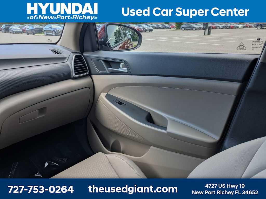 Used 2019 Hyundai Tucson Value FWD image 17