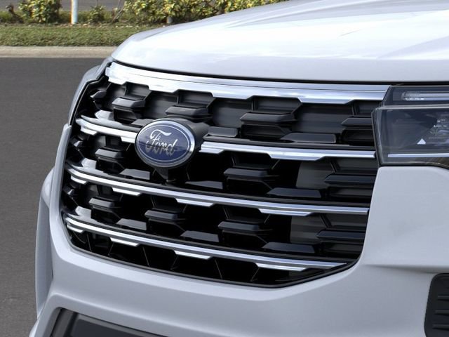 New 2026 Ford Explorer Active RWD image 17