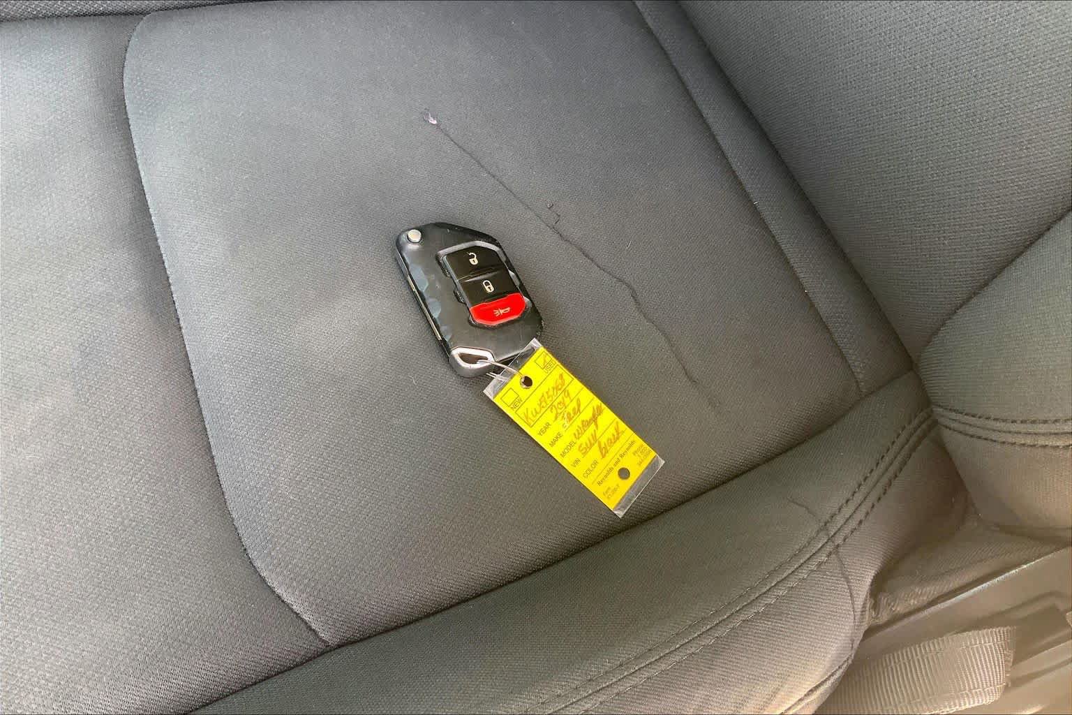Used 2019 Jeep Wrangler Unlimited Sahara AWD/4WD image 15