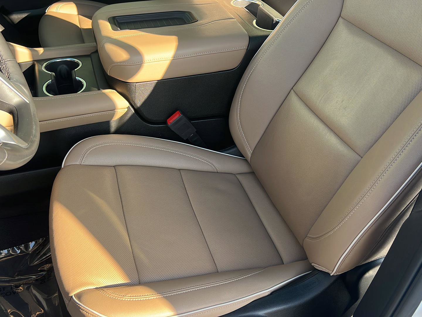 Used 2023 Chevrolet Tahoe Premier AWD/4WD image 34