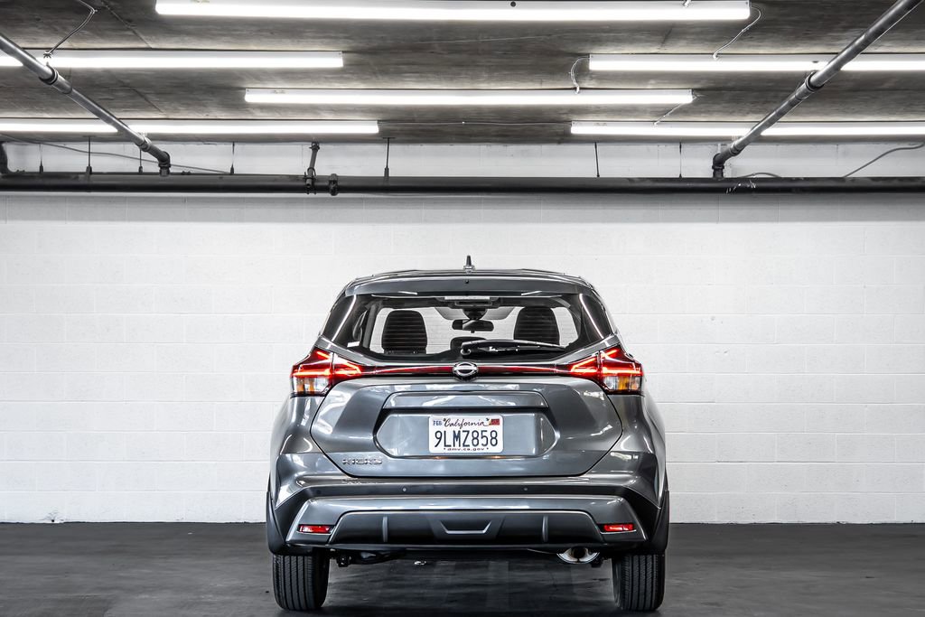 Used 2024 Nissan Kicks S image 4