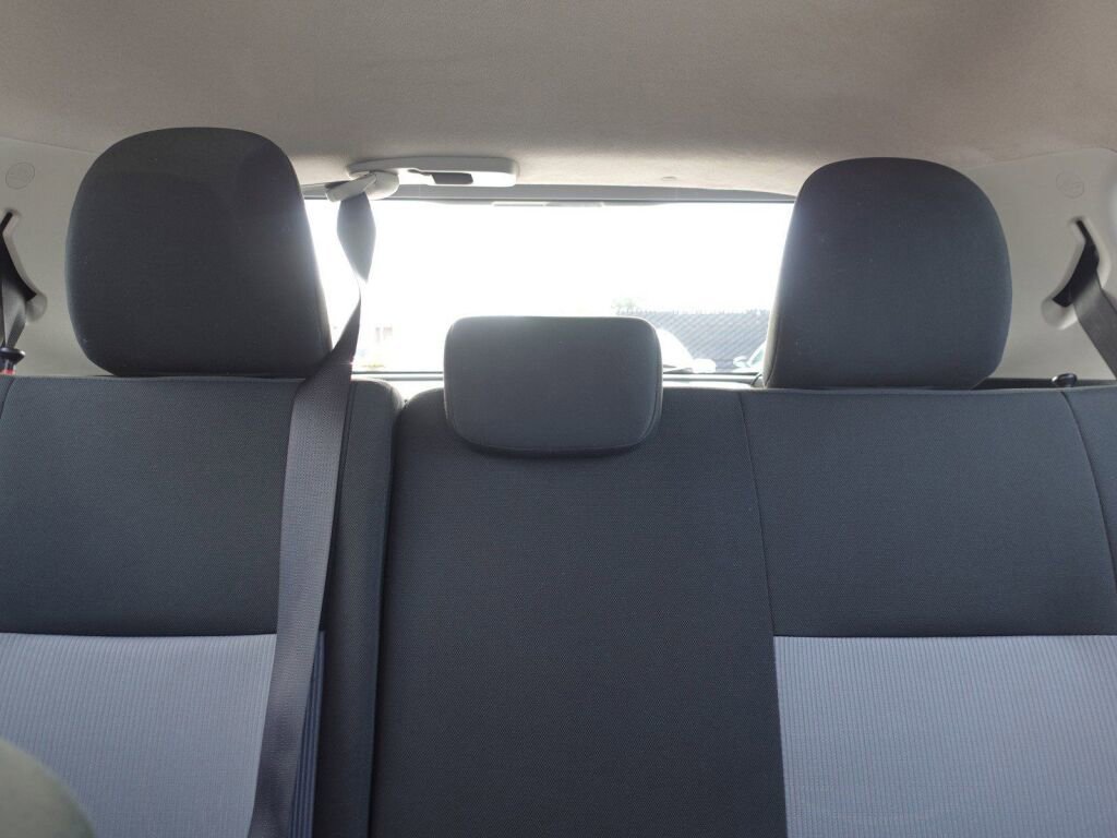 Certified 2019 Toyota Prius C FWD image 16