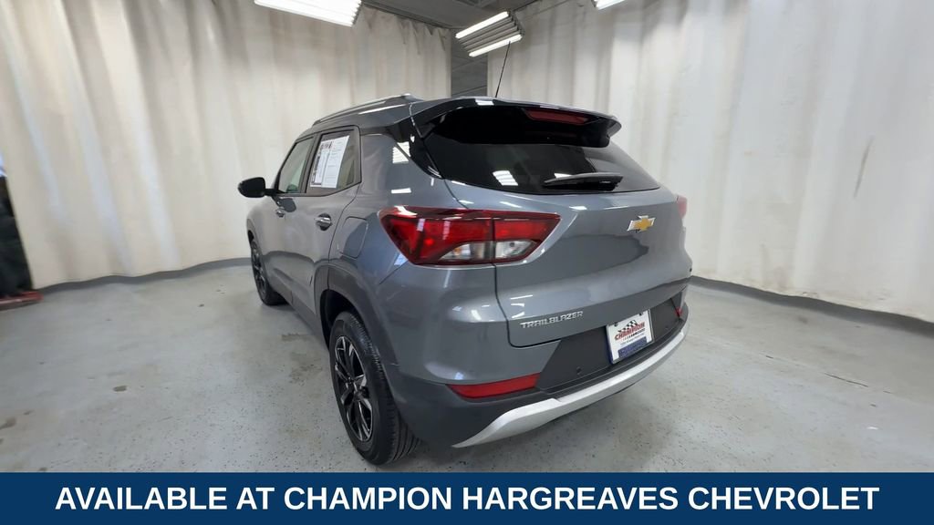 Used 2022 Chevrolet TrailBlazer LT w/ Convenience Package image 9