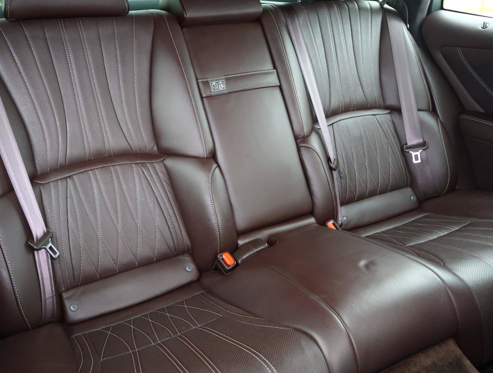 Used 2020 Lexus LS 500 w/ Interior Upgrade Package RWD image 18