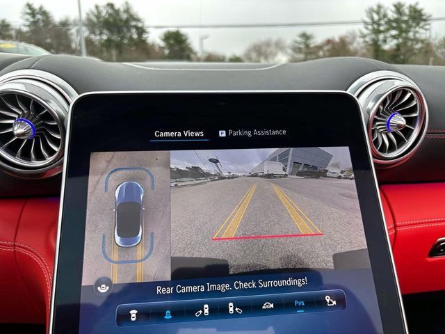 Used 2022 Mercedes-Benz SL 63 AMG 4MATIC w/ AMG Aerodynamic Package image 17