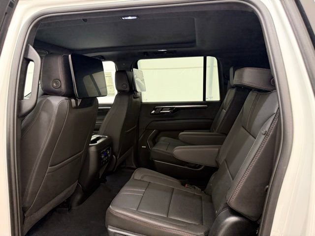 New 2025 Chevrolet Suburban RST w/ RST Capability Package image 18
