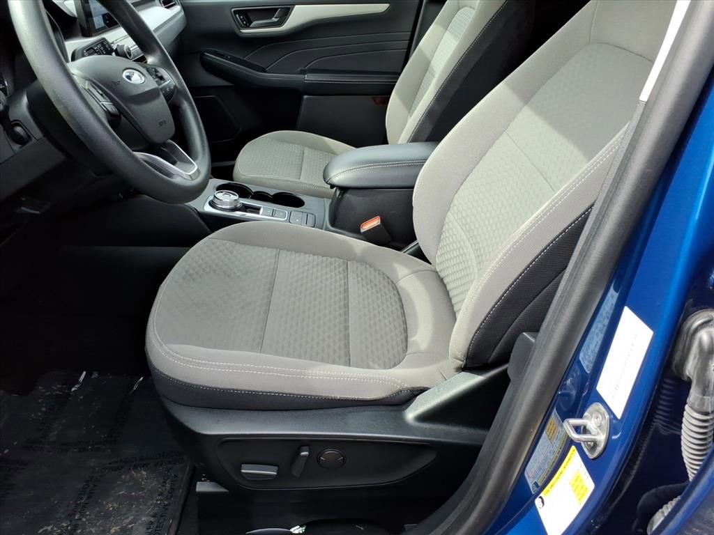 Certified 2022 Ford Escape SE image 14
