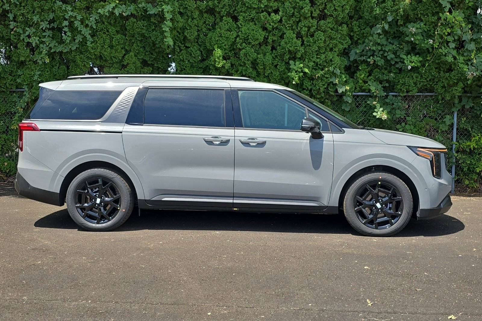 New 2026 Kia Carnival SX Prestige image 2