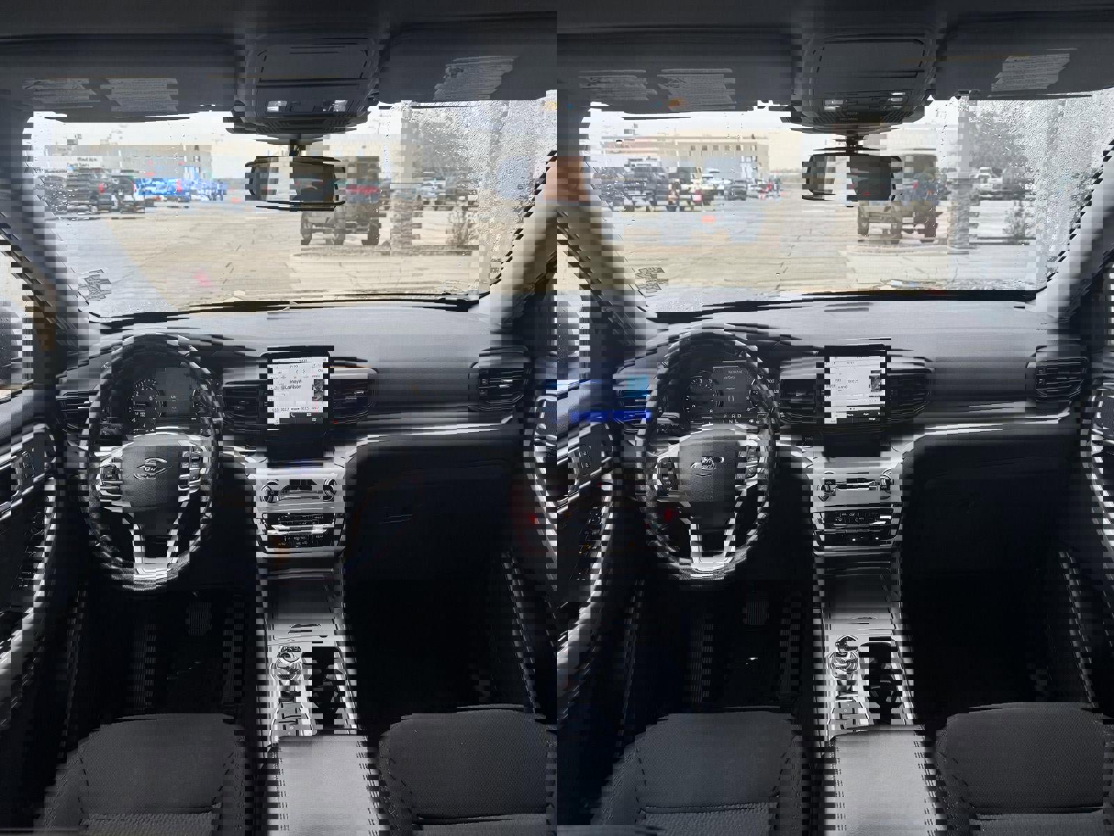 Used 2022 Ford Explorer XLT w/ Class IV Trailer Tow Package image 14