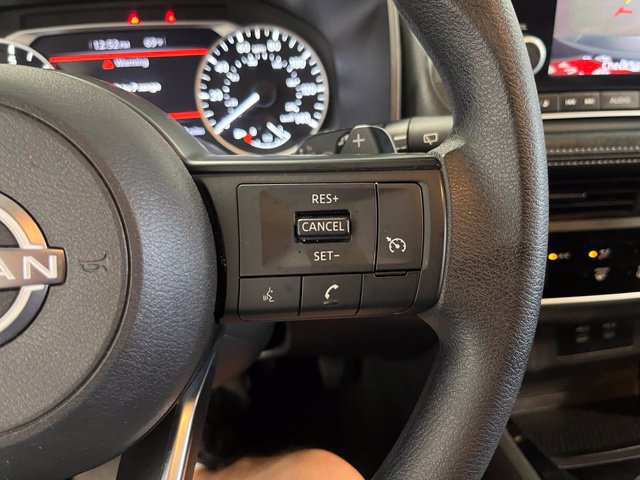 Used 2024 Nissan Rogue S AWD/4WD image 28