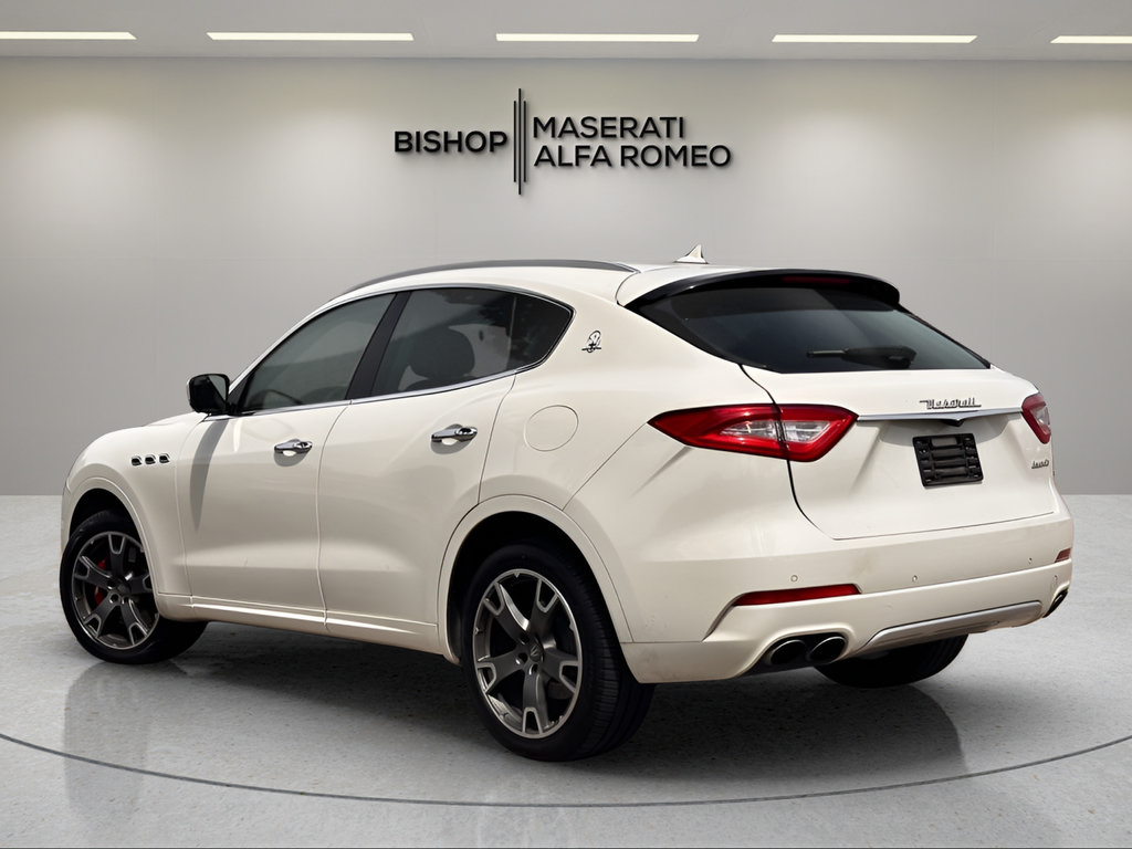 Used 2017 Maserati Levante S AWD/4WD image 3