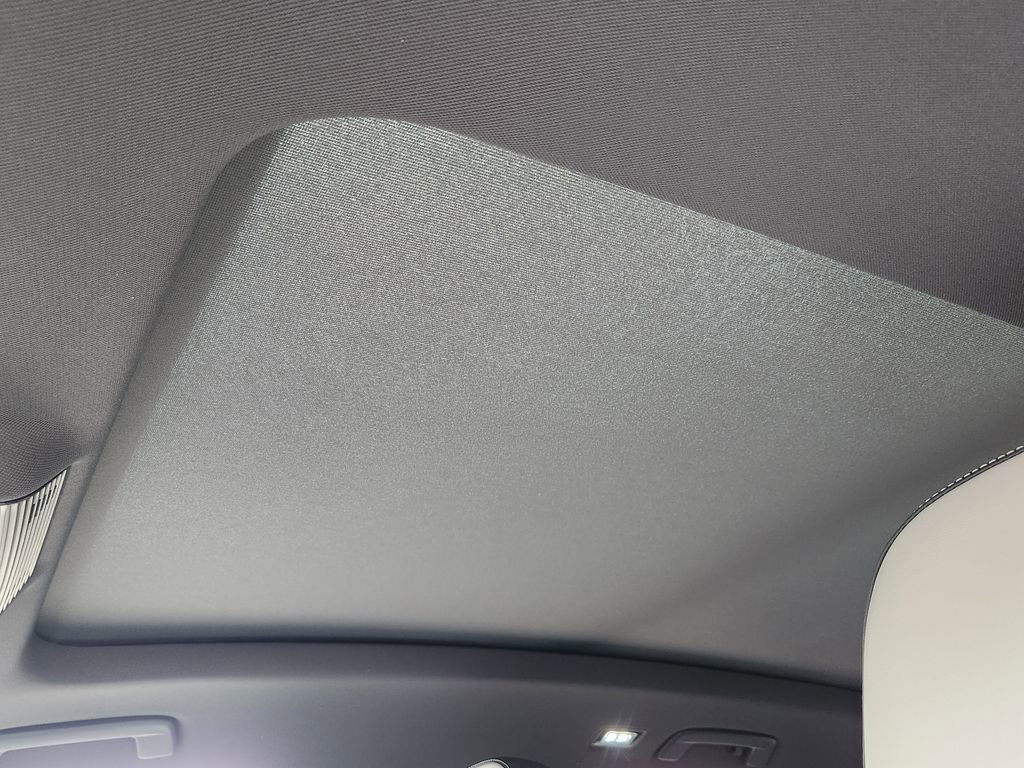 New 2026 Volkswagen Tiguan SEL R-Line image 15