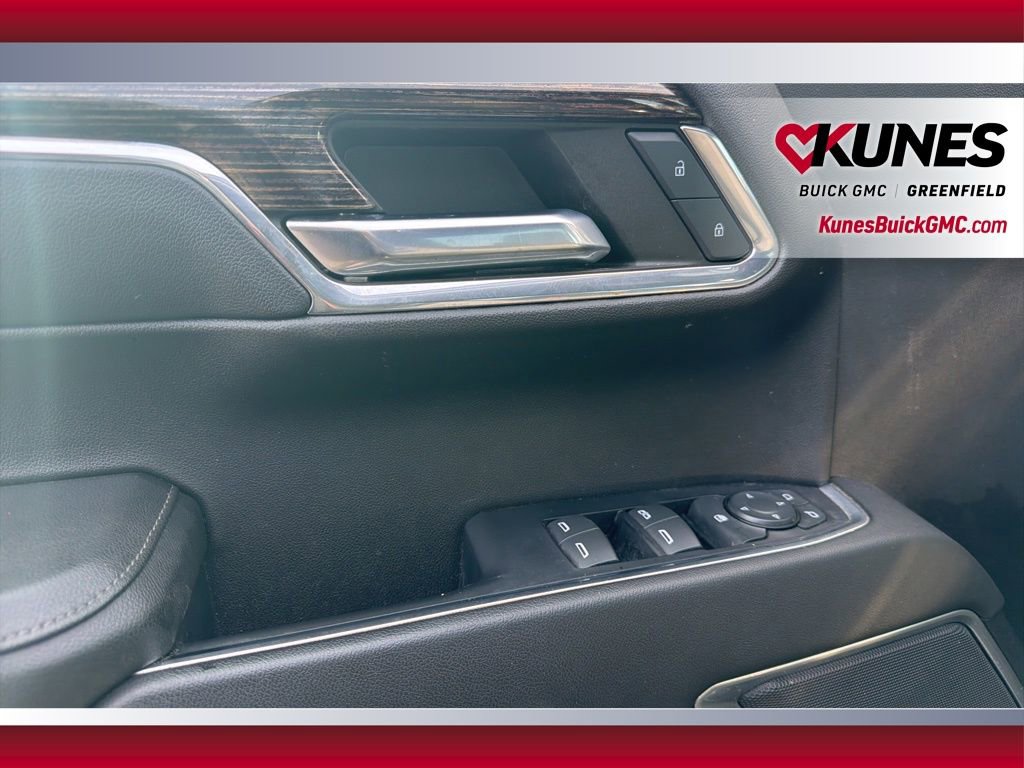 Used 2022 GMC Sierra 1500 Elevation w/ LPO, Elevation Black Package image 18