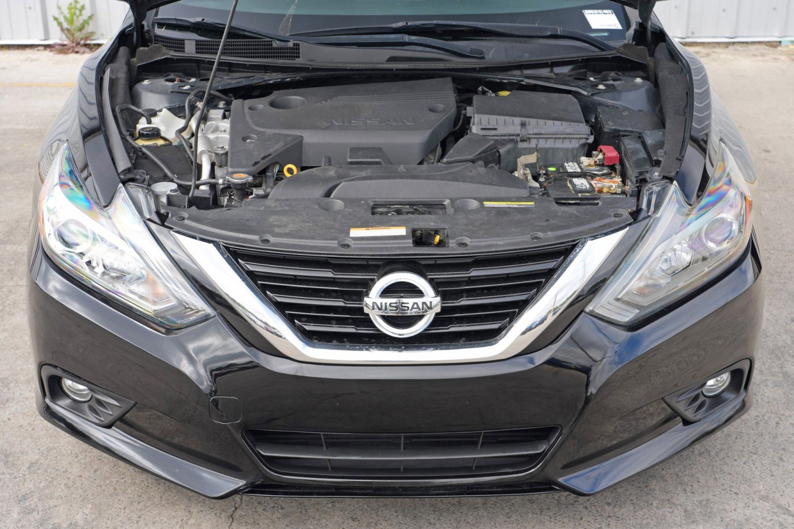 Used 2018 Nissan Altima 2.5 SR w/ SR Midnight Edition FWD image 7