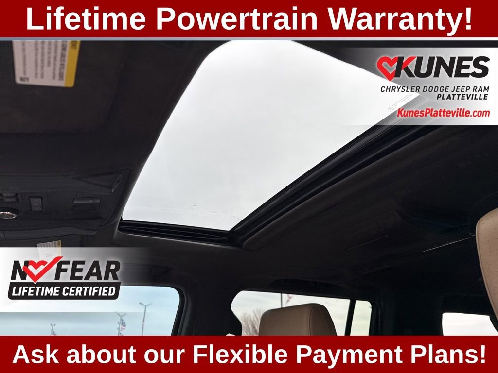 Used 2018 Cadillac Escalade ESV Platinum image 23