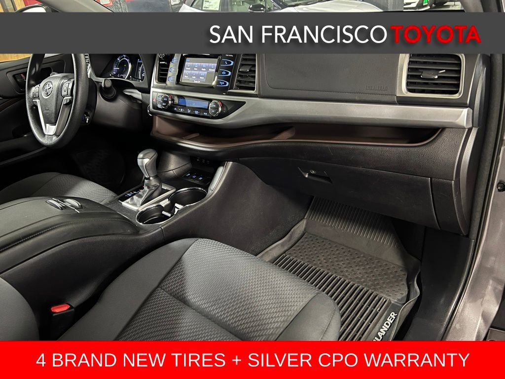 Used 2017 Toyota Highlander LE image 23