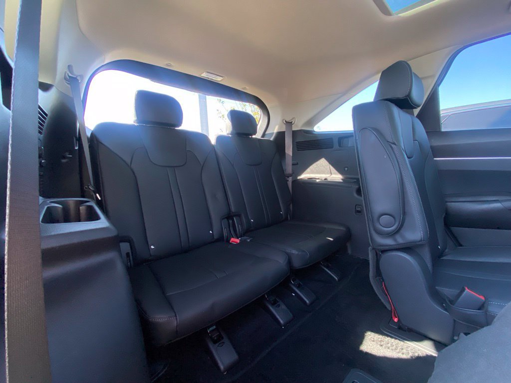 Certified 2025 Kia Sorento EX w/ EX Panoramic Sunroof Package FWD image 27