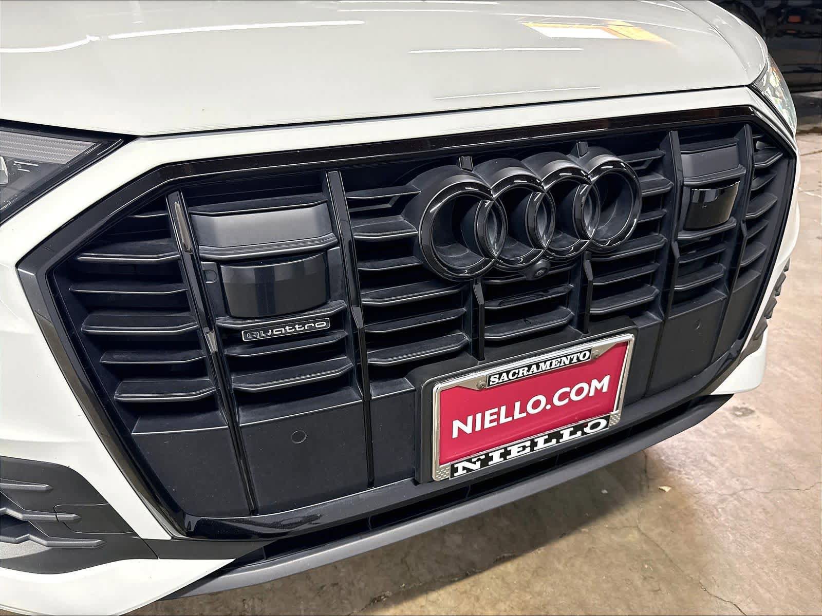 Used 2023 Audi Q7 3.0T Premium Plus w/ Premium Plus Package AWD/4WD image 32