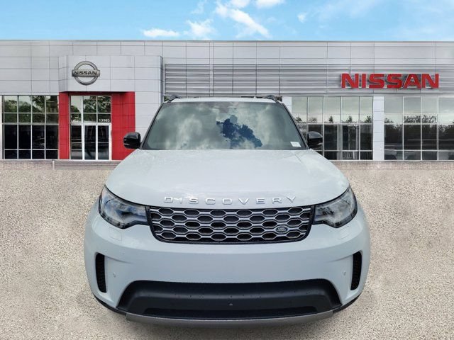 Used 2025 Land Rover Discovery S AWD/4WD image 11