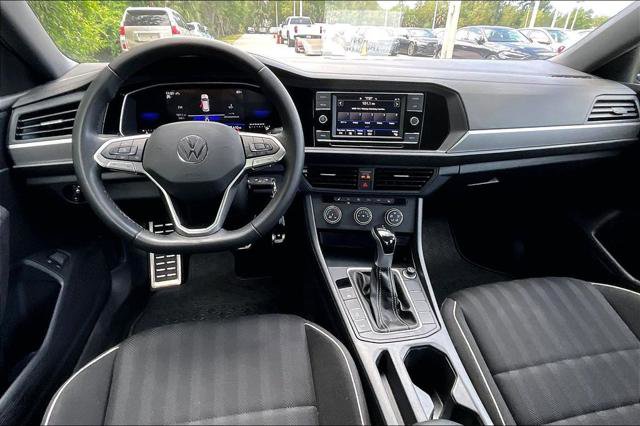 Certified 2024 Volkswagen Jetta Sport FWD image 3
