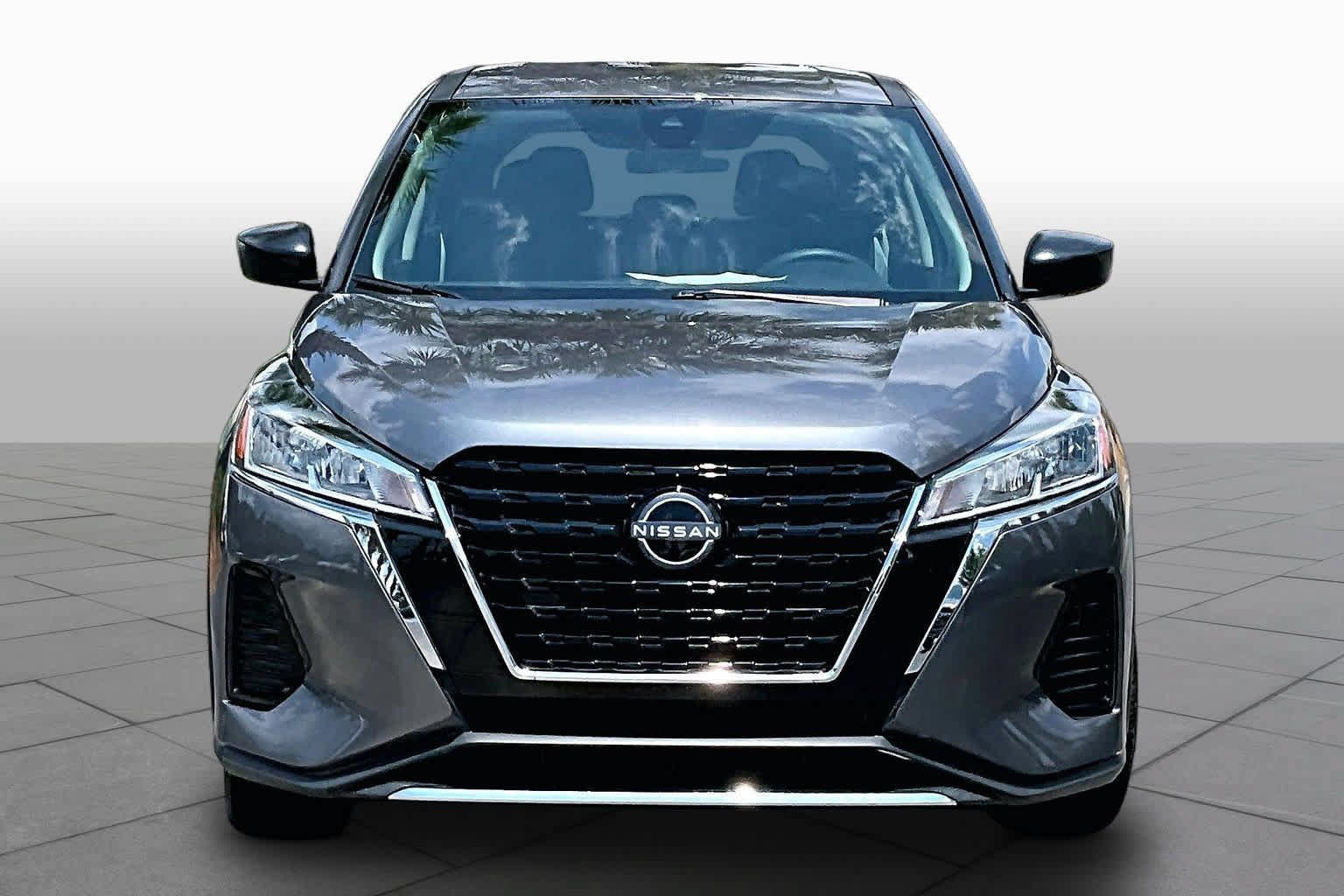 Used 2023 Nissan Kicks S FWD image 4