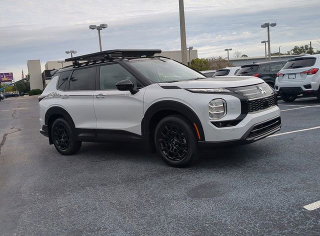 New 2025 Mitsubishi Outlander Trail Edition image 4