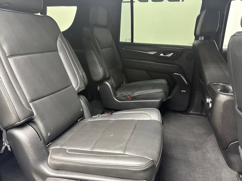 Used 2022 GMC Yukon XL Denali AWD/4WD image 23