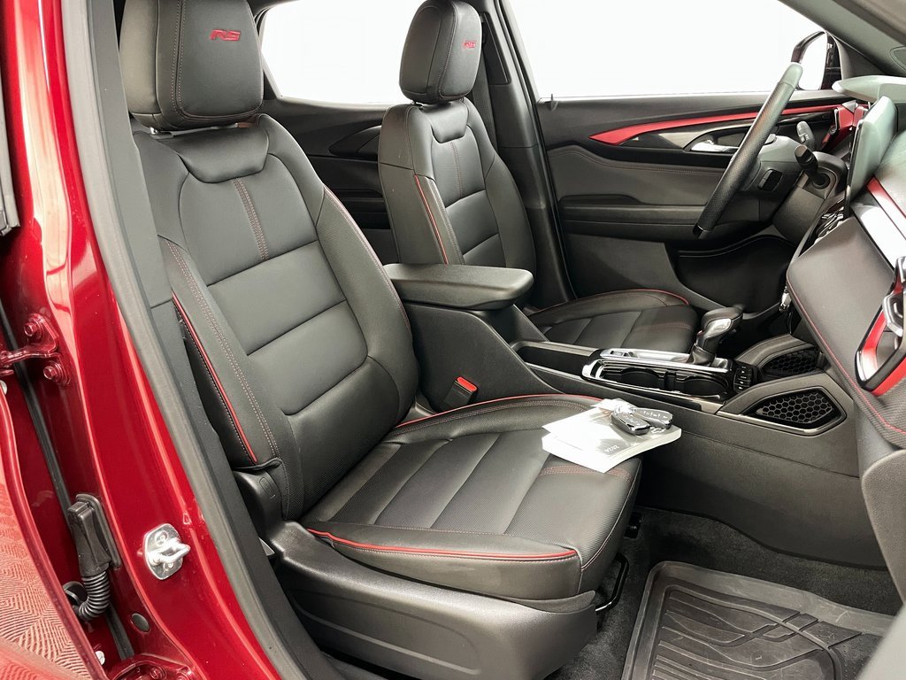 Certified 2024 Chevrolet TrailBlazer RS w/ Driver Confidence Package image 38
