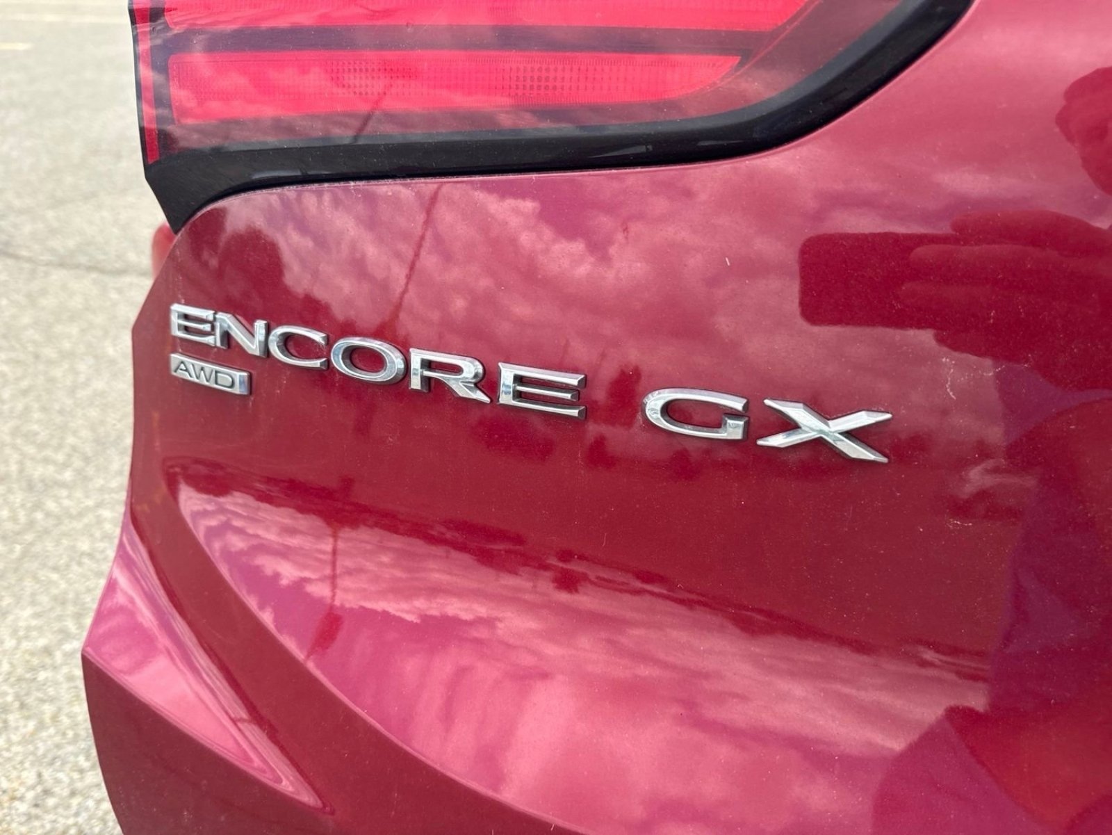 Used 2020 Buick Encore GX Select w/ Sport Touring Package AWD/4WD image 12