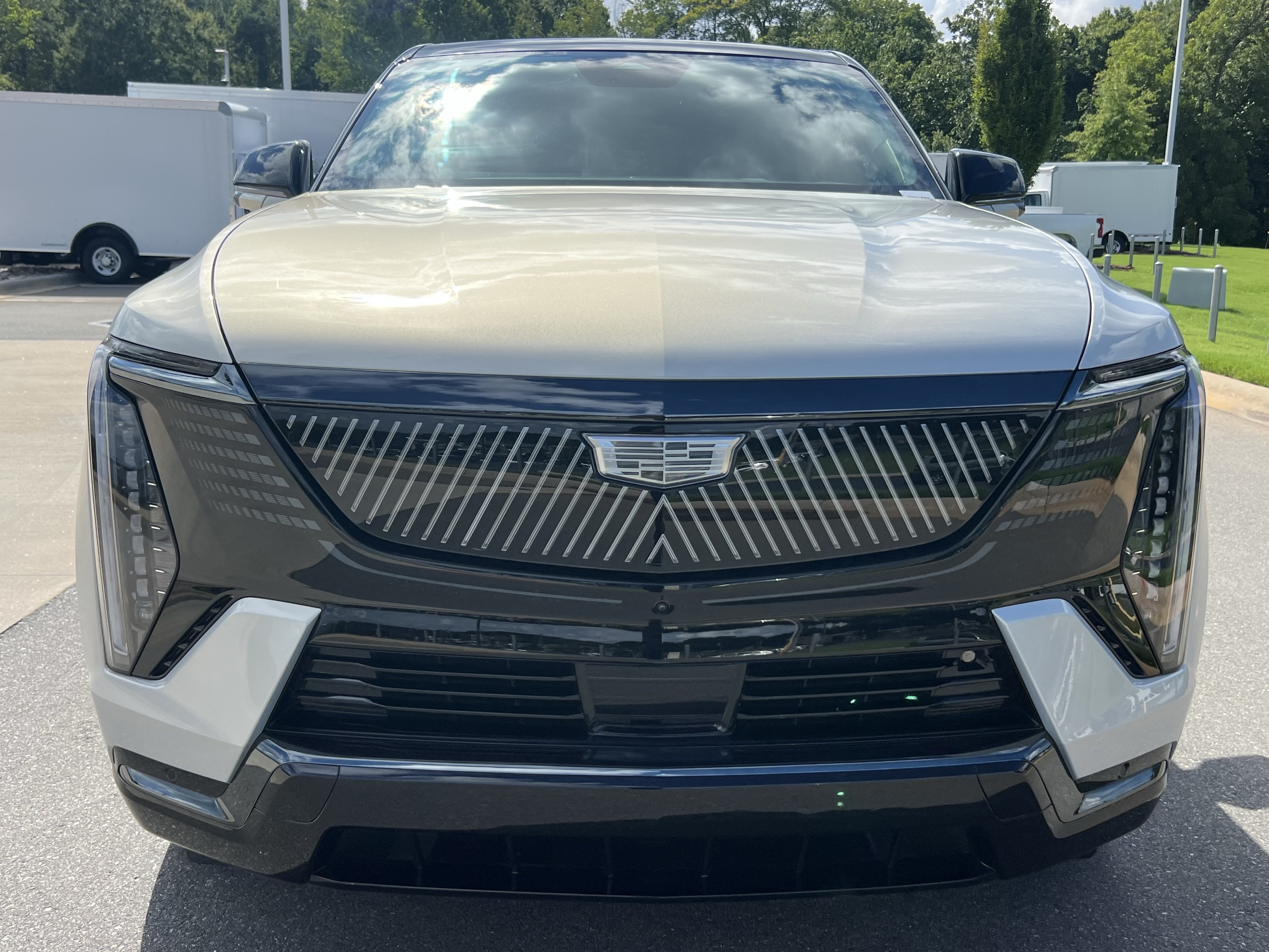 Used 2025 Cadillac Escalade IQ Sport 2 AWD/4WD image 4