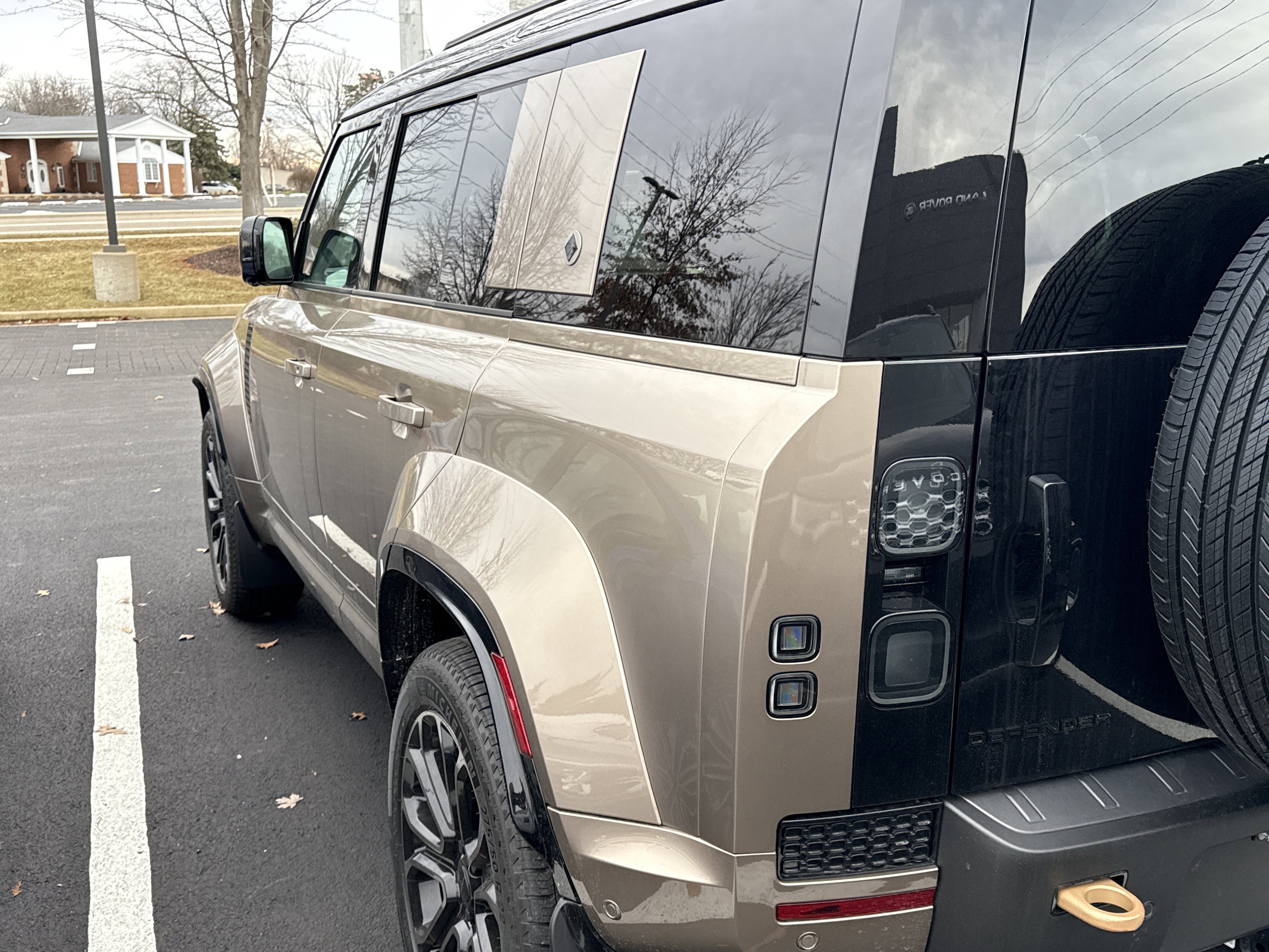 New 2026 Land Rover Defender 110 OCTA image 5